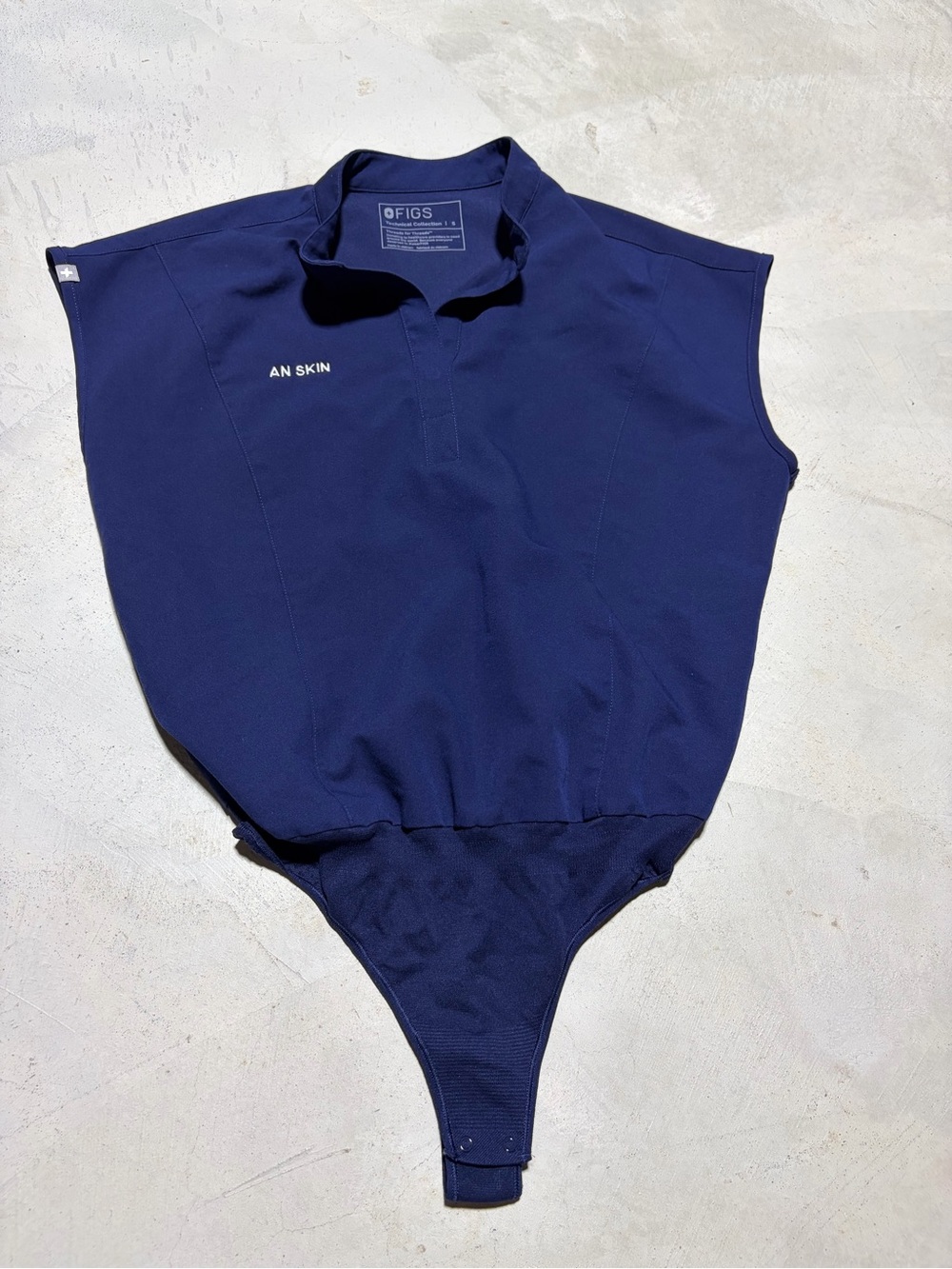 FIGS Navy blue scrub bodysuit small